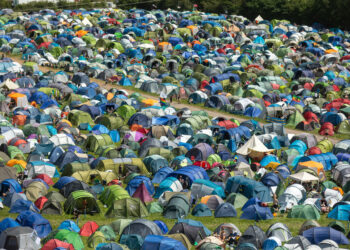 🎪 Transforming Festival Waste into Fashion: Meet Retribe! 🌍