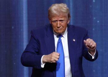 Trump Administration Eyes Privatization of U.S. Postal Service