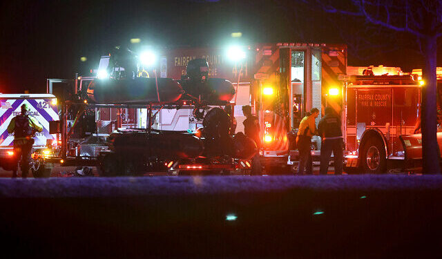 Trump Thanks First Responders for ‘Incredible Work’ After Collision at Reagan Airport