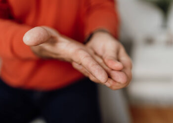 “Like a Miracle”: High-Tech Surgery Put a Halt to Music Instructor’s Hand Tremors