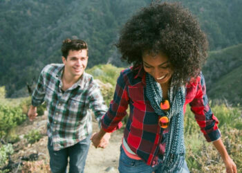 Here’s the Psychology of a Romantic Relationship That Expands the Self