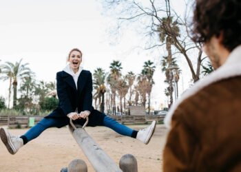 “Lemonading”: The Power of Playfulness for Facing Adversity