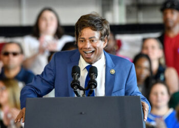Democrat Shri Thanedar Calls to Impeach Trump for Sending El Salvadoran Illegal Immigrant to Prison in El Salvador