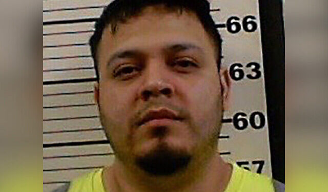 Four More Democrats Fly to El Salvador—To Defend Accused MS-13 Gang Member