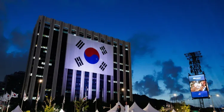 Trump flags instability as South Korea seeks stronger U.S. ties.