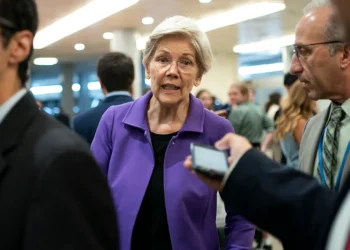 Warren: Republicans Are Determined to ‘Break Laws’ to Hang on to Power