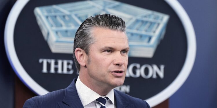 Panic Seizes Pentagon As Hegseth Calls No-Notice, No-Agenda Meeting of All Generals in Command Billets