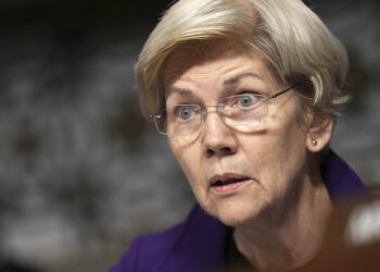 RFK Jr. Takes Scalp: ‘Pocahontas’ Warren Ends Up on Her Rear After She Tries to Come for Kennedy