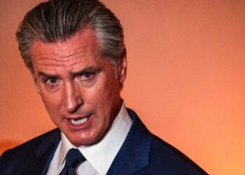 Newsom Signs Mask Ban Aimed at ICE; U.S. Atty: ‘No Jurisdiction’