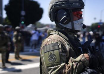 California Assembly Passes Bill Targeting Federal Officers Who Wear Masks