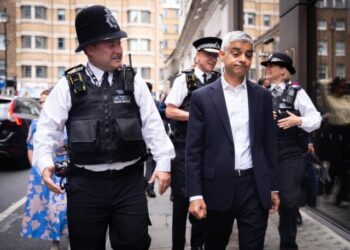 London Mayor Khan, Met Police Face Accusations of ‘Cover Up’ over Long Rumoured Grooming Gangs in Capital