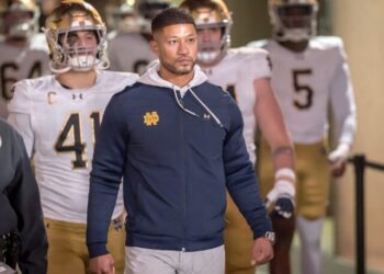 Notre Dame Withdraws from Bowl Game Consideration After CFP Committee Snub