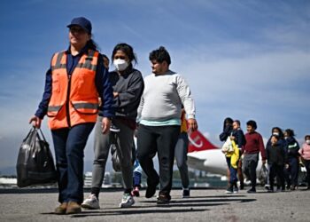 Report: Trump Deports More Nicaraguans in His First 9 Months than All of 2023-2024