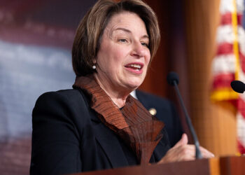 Corrupt Amy Klobuchar Mulls Campaign to Replace Walz as Governor of Minnesota