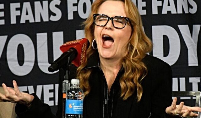 Actress Lea Thompson Is ‘F**king Pissed,’ Gets Choked up over Renee Good: ICE Agents ‘Shoot up People for No Reason’