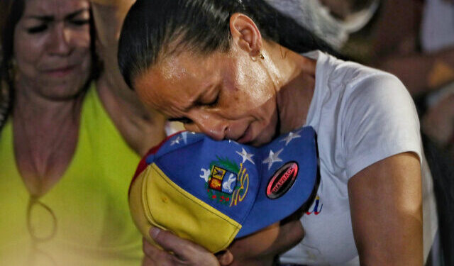 Venezuelans Celebrate U.S. Arrest of Nicolás Maduro